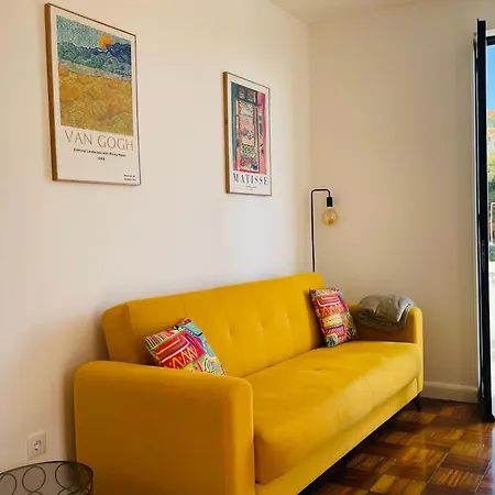 Sunny Escape - -- Silva Upstairs