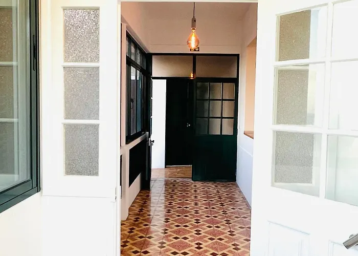 Sunny Escape - -- Silva Upstairs Apartament *